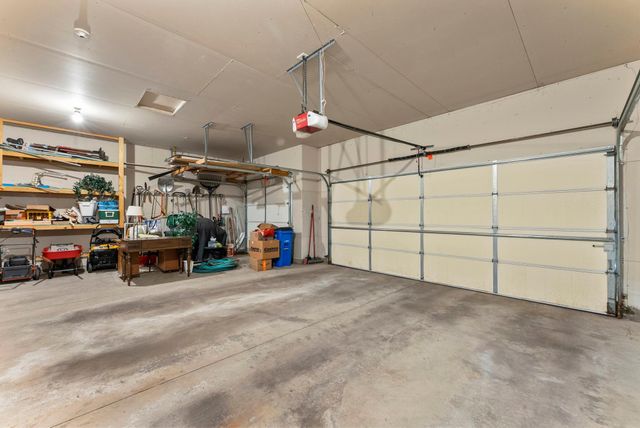 3642 Maple Drive S, Cambridge, MN 55008