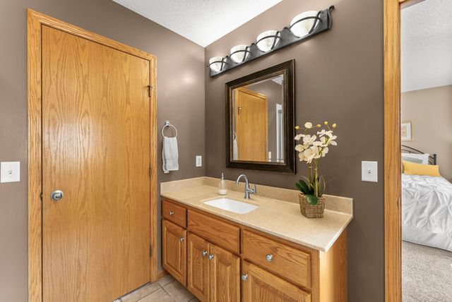 3642 Maple Drive S, Cambridge, MN 55008