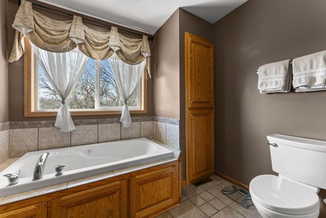 3642 Maple Drive S, Cambridge, MN 55008