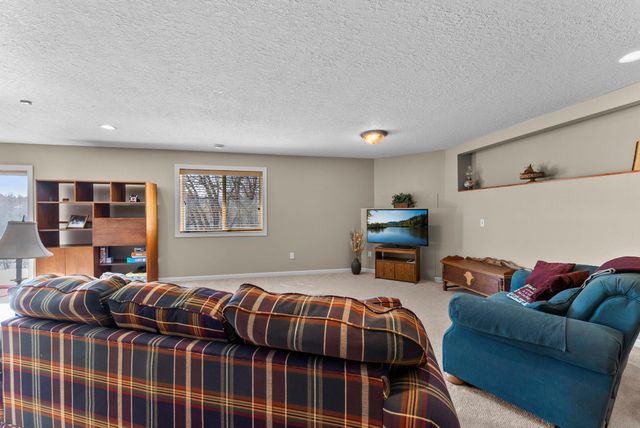 3642 Maple Drive S, Cambridge, MN 55008