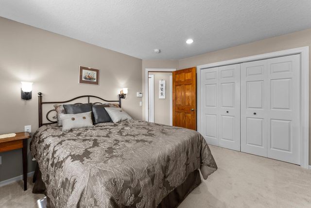 3642 Maple Drive S, Cambridge, MN 55008