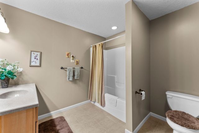 3642 Maple Drive S, Cambridge, MN 55008