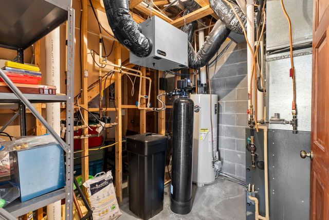 3642 Maple Drive S, Cambridge, MN 55008