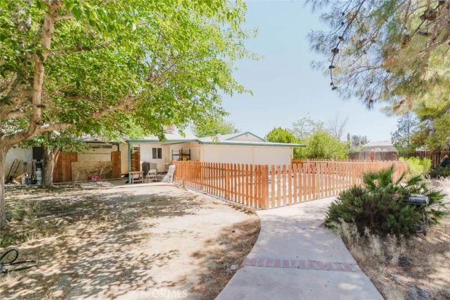 40155 176th Street East, Palmdale, CA 93591