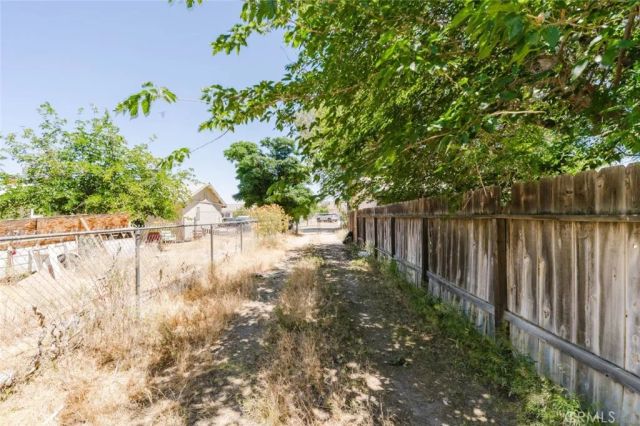 40155 176th Street East, Palmdale, CA 93591