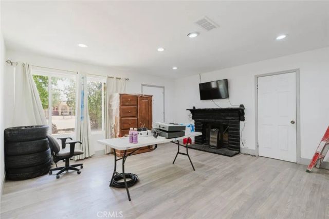 40155 176th Street East, Palmdale, CA 93591