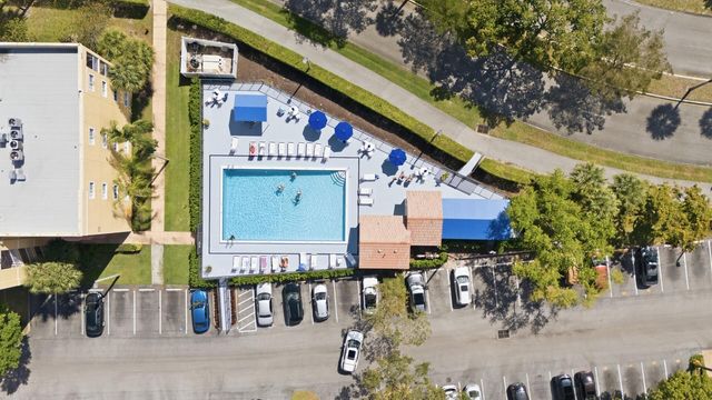 4725 Lucerne Lakes Blvd Boulevard E 110, Lake Worth, FL 33467