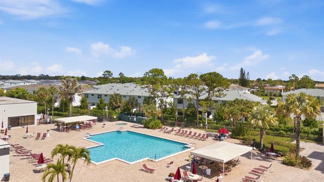 4725 Lucerne Lakes Blvd Boulevard E 110, Lake Worth, FL 33467