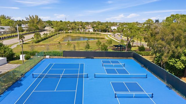 4725 Lucerne Lakes Blvd Boulevard E 110, Lake Worth, FL 33467