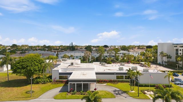 4725 Lucerne Lakes Blvd Boulevard E 110, Lake Worth, FL 33467