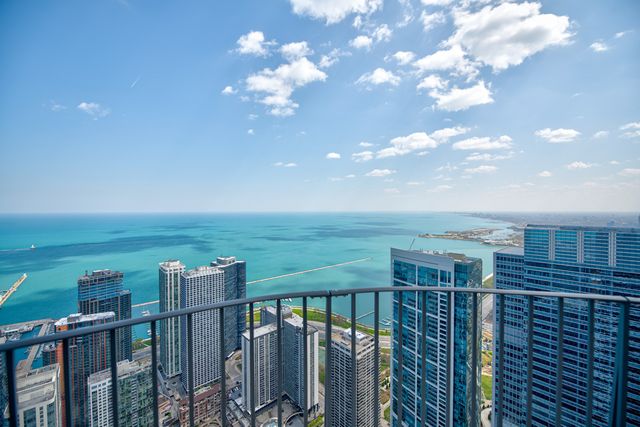 225 N Columbus Drive 8006, Chicago, IL 60601