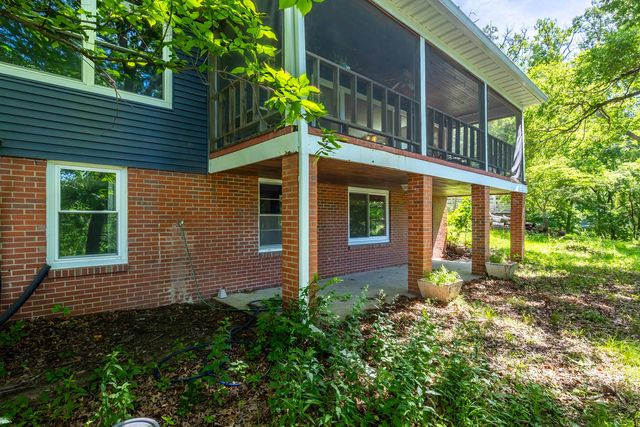 1218 20TH Ave Way, East Moline, IL 61244