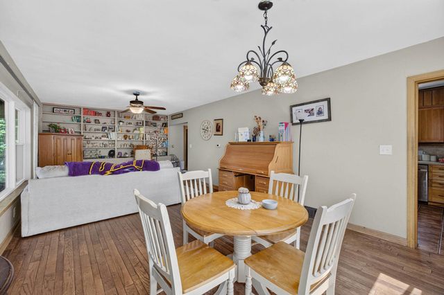 1218 20TH Ave Way, East Moline, IL 61244