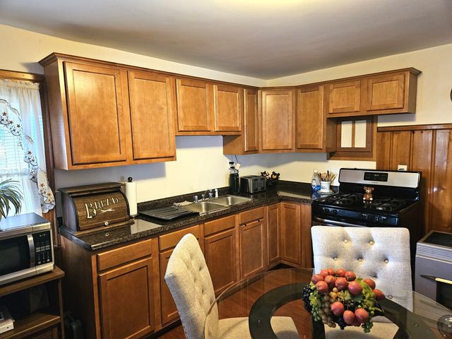 209 River Road, Lincoln, RI 02865