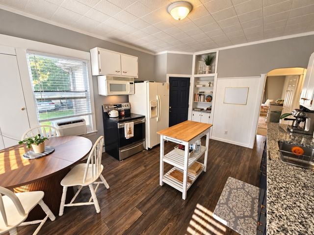 209 River Road, Lincoln, RI 02865