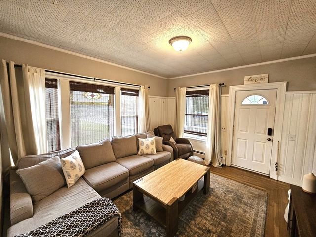 209 River Road, Lincoln, RI 02865