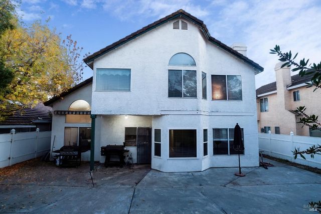 309 Sparrow St, Vacaville, CA 95687