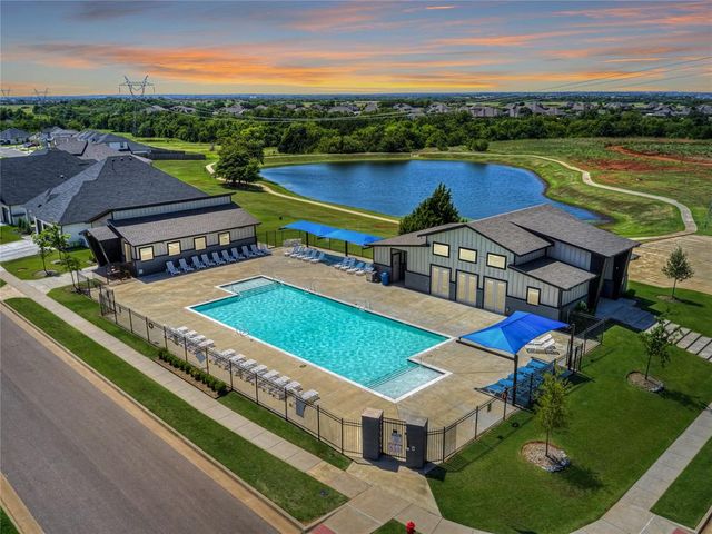 8404 NW 153rd Street, Edmond, OK 73013