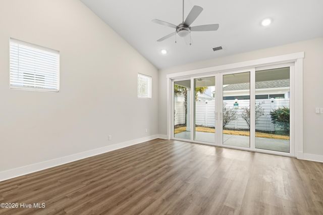 1535 Harbour Place Drive, Calabash, NC 28467