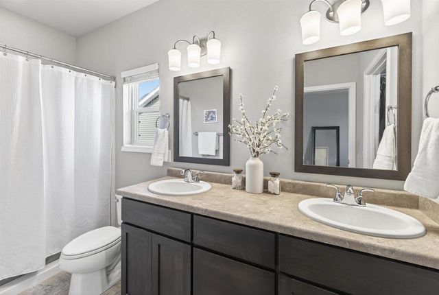 5371 LITTLE BLUESTEM Drive, Mcfarland, WI 53558