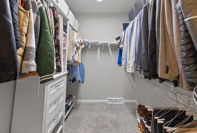 5371 LITTLE BLUESTEM Drive, Mcfarland, WI 53558