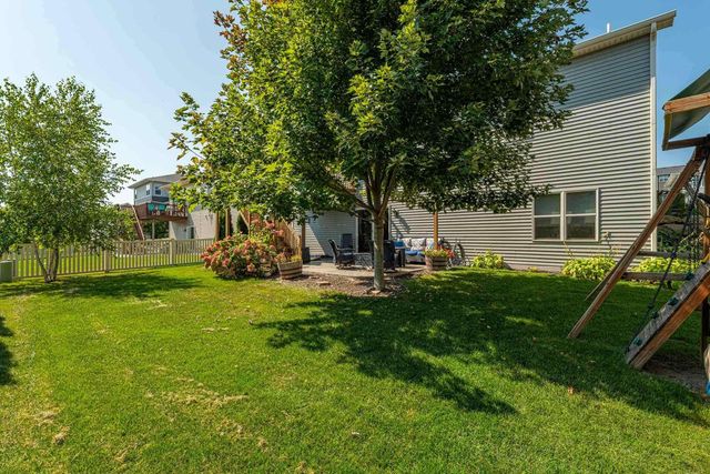 5371 LITTLE BLUESTEM Drive, Mcfarland, WI 53558