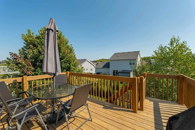 5371 LITTLE BLUESTEM Drive, Mcfarland, WI 53558