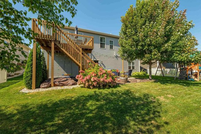 5371 LITTLE BLUESTEM Drive, Mcfarland, WI 53558