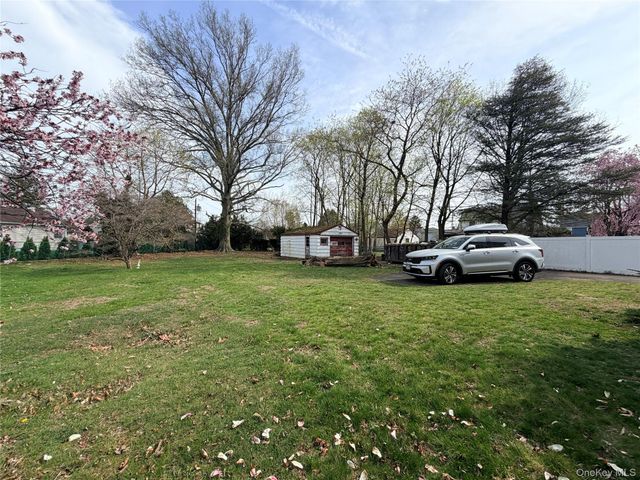 245 Woodbury Road, Hicksville, NY 11801