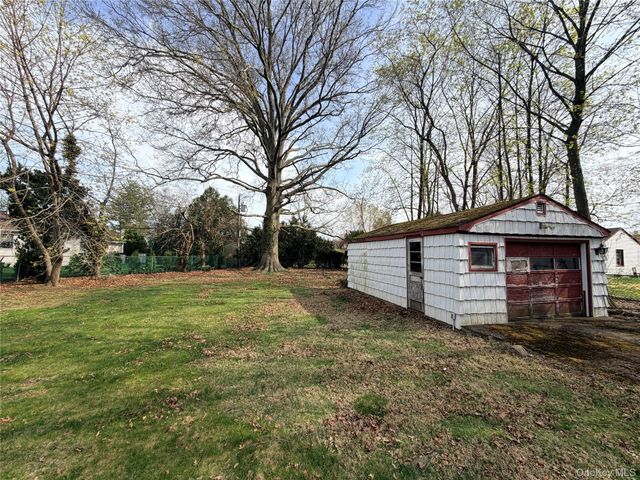 245 Woodbury Road, Hicksville, NY 11801