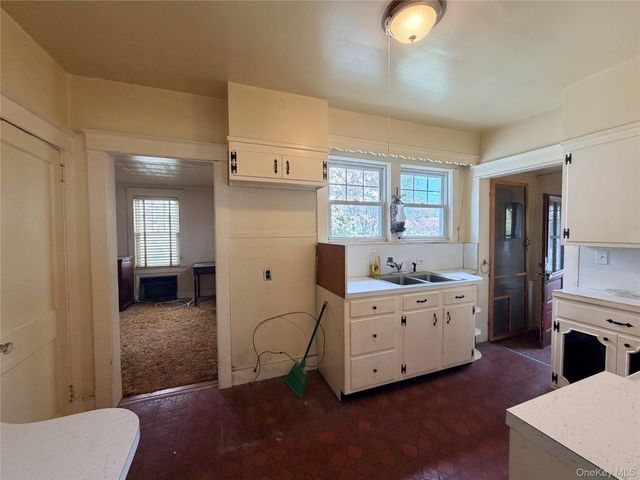 245 Woodbury Road, Hicksville, NY 11801