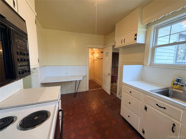 245 Woodbury Road, Hicksville, NY 11801