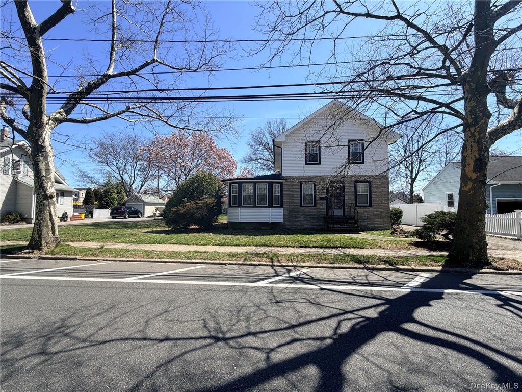 245 Woodbury Road, Hicksville, NY 11801