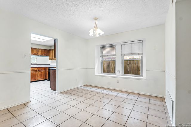 2533 Montebello, San Antonio, TX 78259