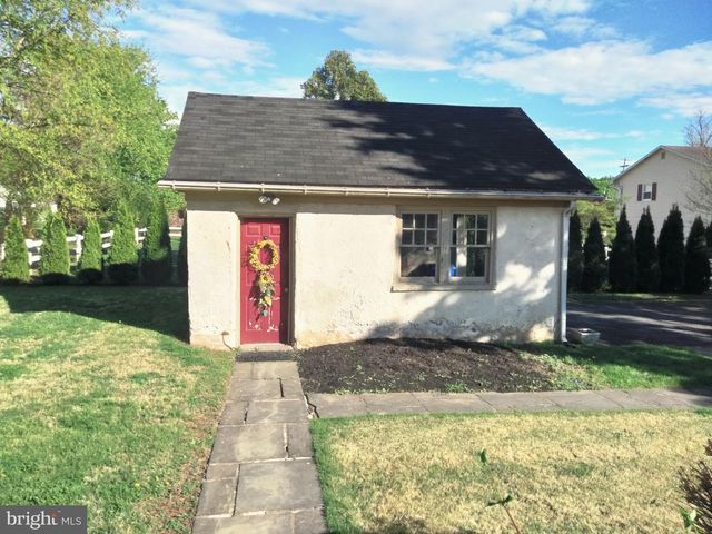 318 ROSEDALE DR, Pottstown, PA 19464