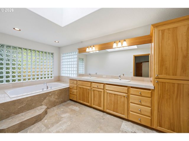 5385 Sw 208TH Ct, Beaverton, OR 97078