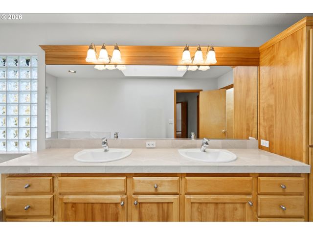 5385 Sw 208TH Ct, Beaverton, OR 97078