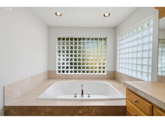 5385 Sw 208TH Ct, Beaverton, OR 97078