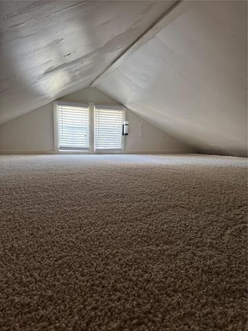 704 Franklin BLVD B, Austin, TX 78751