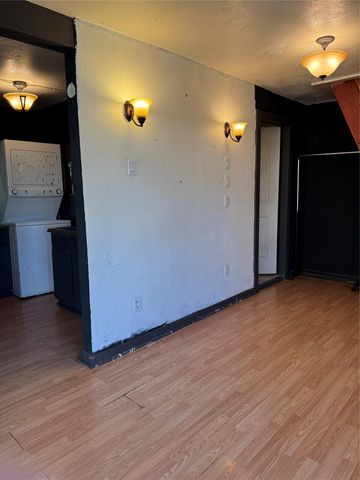 704 Franklin BLVD B, Austin, TX 78751