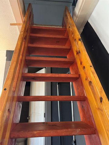 704 Franklin BLVD B, Austin, TX 78751