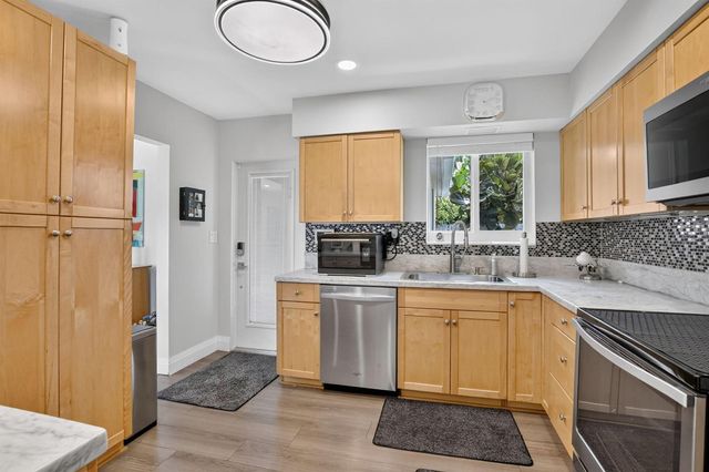 1608 NE 14TH Terrace, Fort Lauderdale, FL 33305