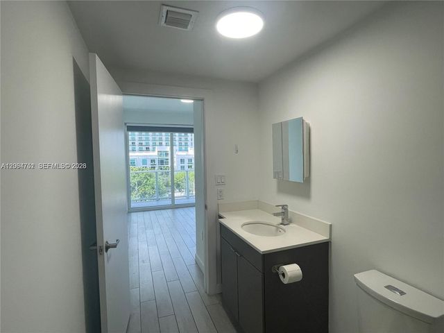 321 NE 26th St 512, Miami, FL 33137