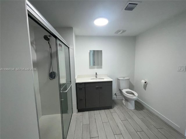321 NE 26th St 512, Miami, FL 33137