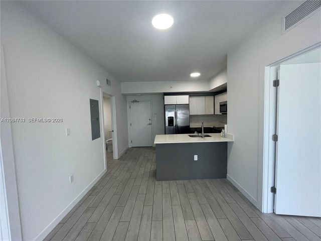 321 NE 26th St 512, Miami, FL 33137