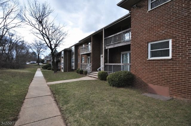 18 Deanna Dr 48, Hillsborough Twp., NJ 08876