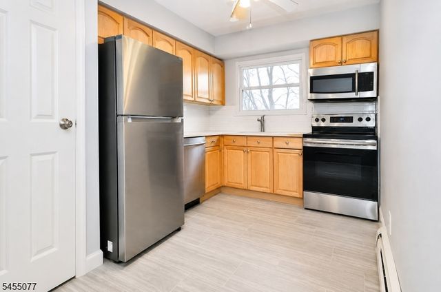 18 Deanna Dr 48, Hillsborough Twp., NJ 08876