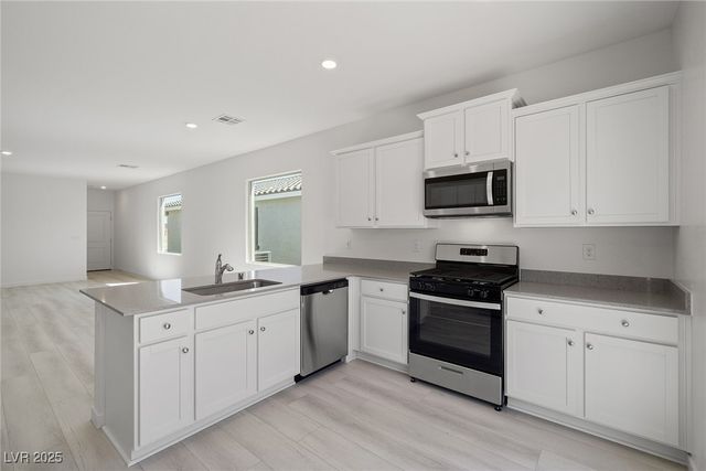 6718 Violet Cascade Avenue, Las Vegas, NV 89156