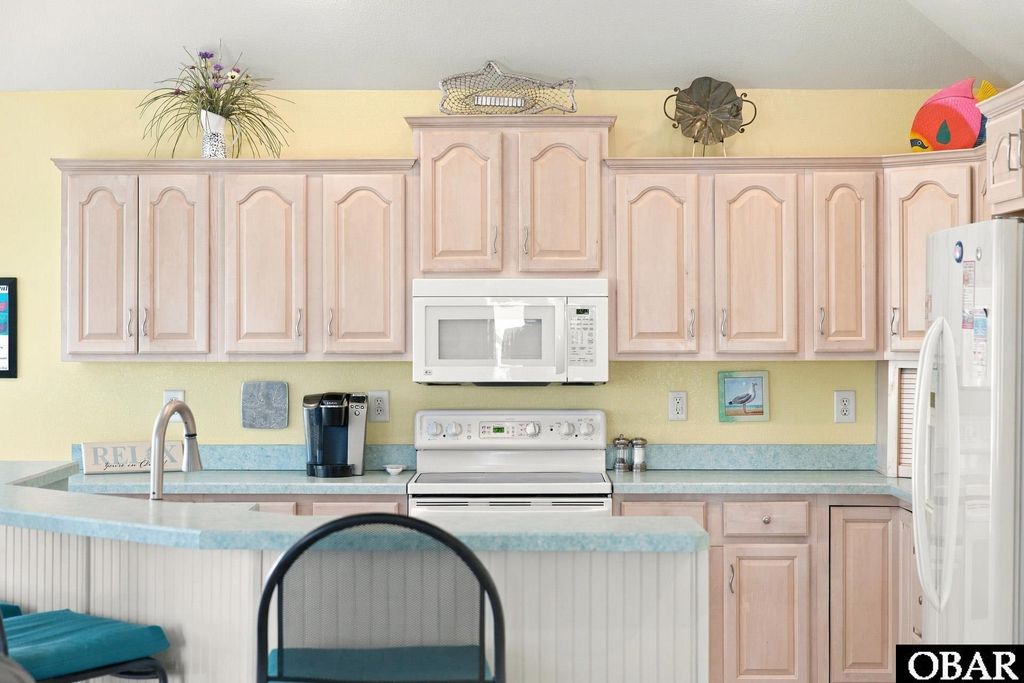 Image 12 of property listing at 107 Mallard Drive, Duck, NC 27949