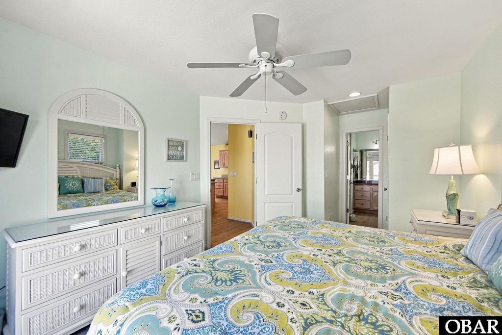 Image 19 of property listing at 107 Mallard Drive, Duck, NC 27949